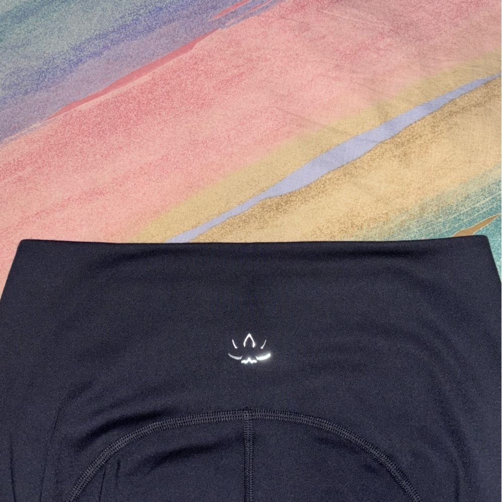Beyond Yoga black Yoga Leggings side mesh women’s size L